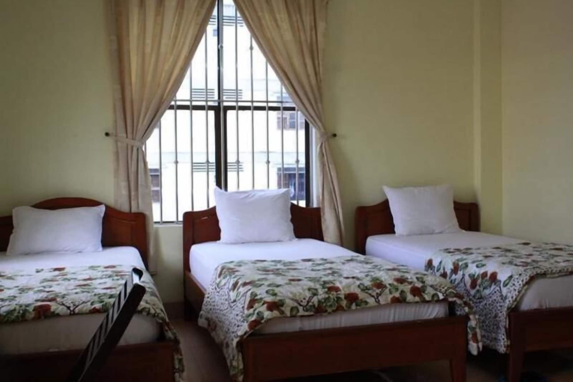 Phong Lan Guesthouse Хуе Екстериор снимка
