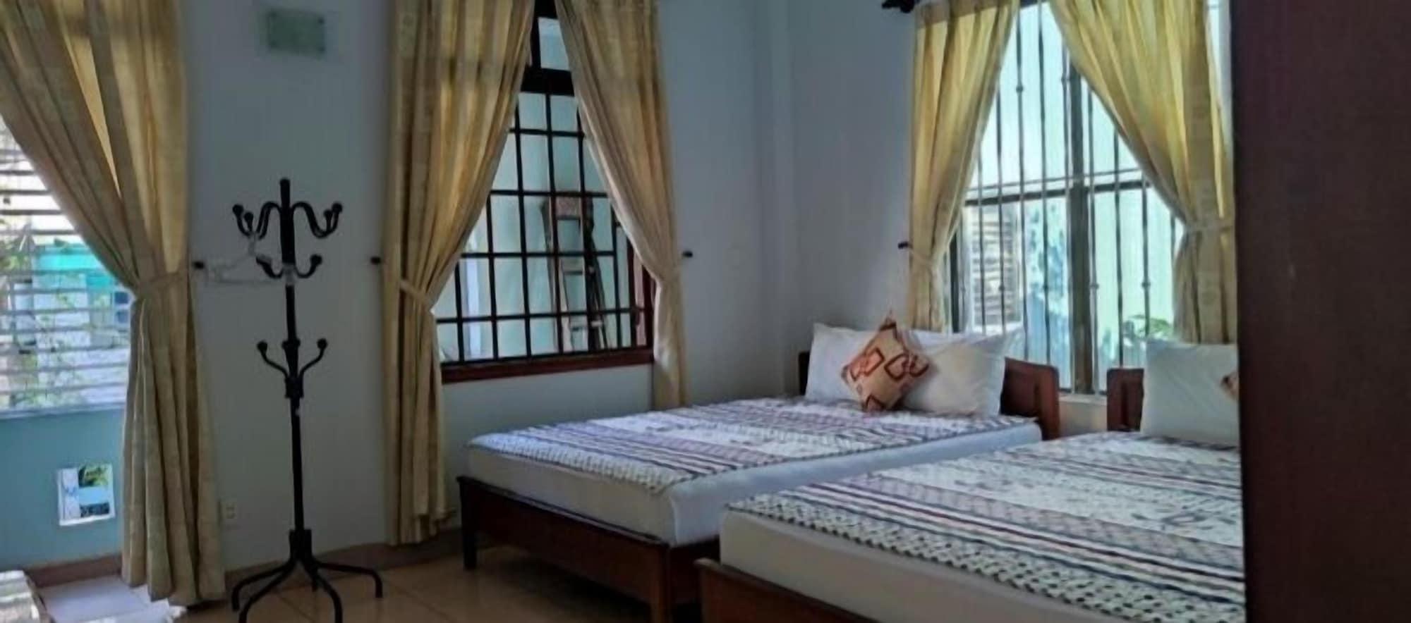 Phong Lan Guesthouse Хуе Екстериор снимка
