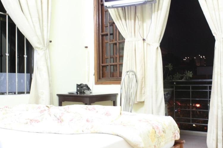 Phong Lan Guesthouse Хуе Стая снимка