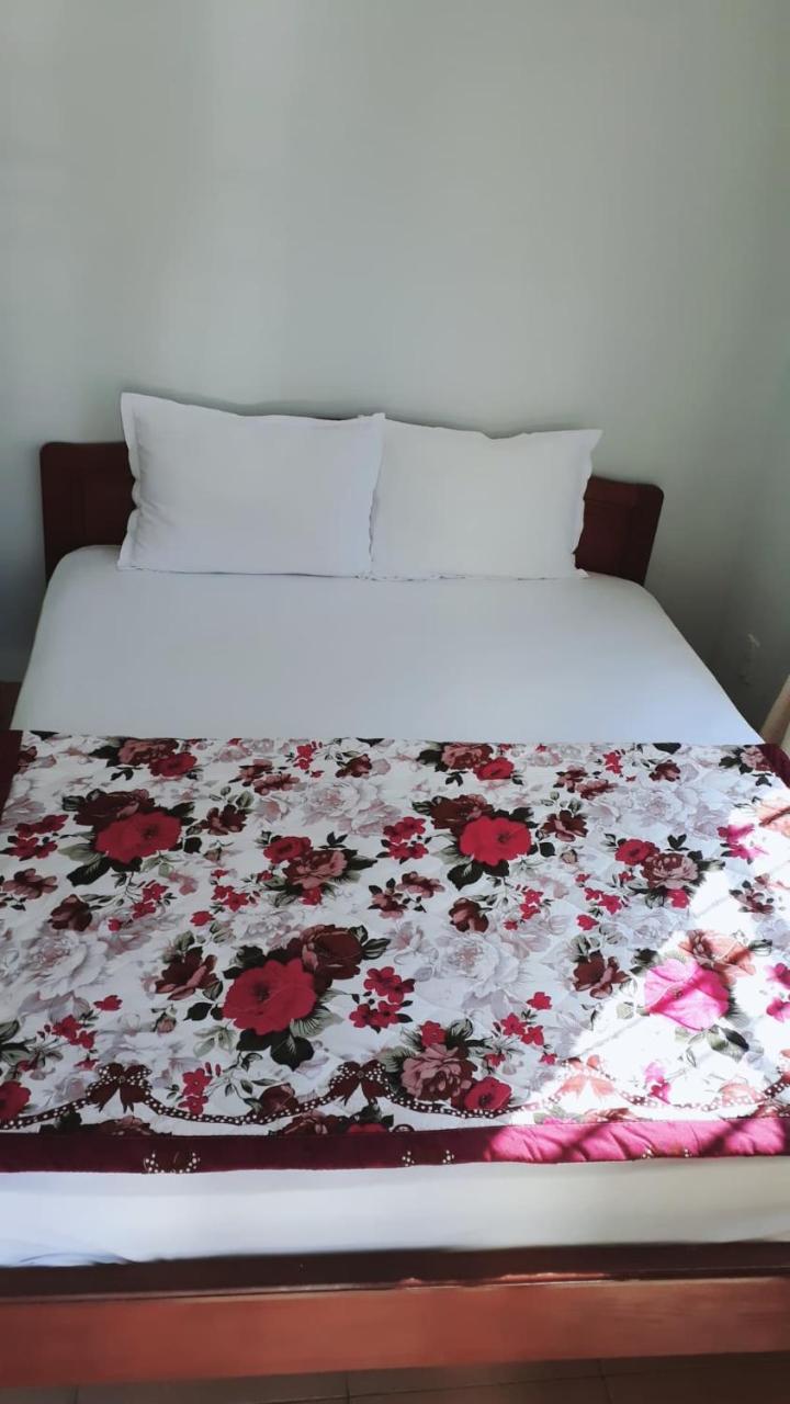 Phong Lan Guesthouse Хуе Екстериор снимка