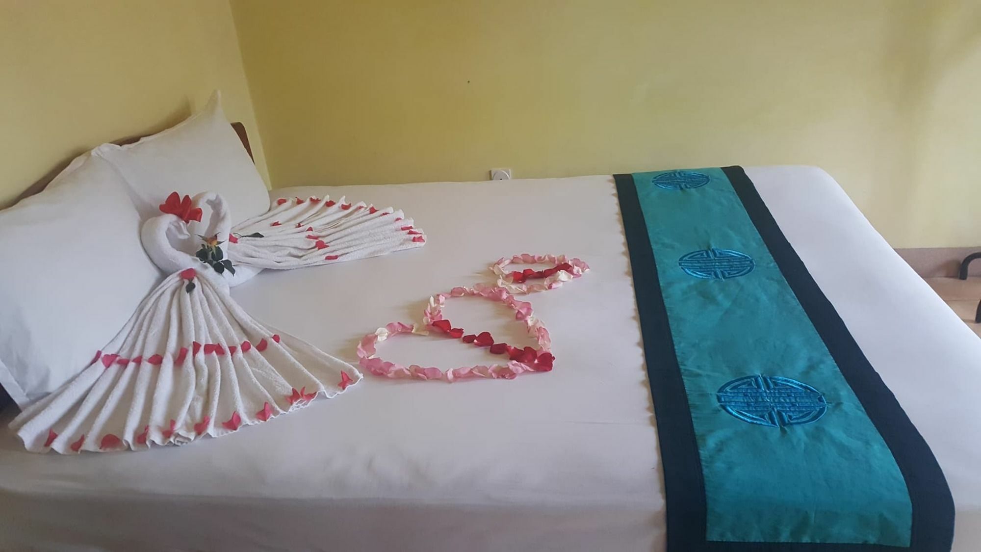 Phong Lan Guesthouse Хуе Екстериор снимка