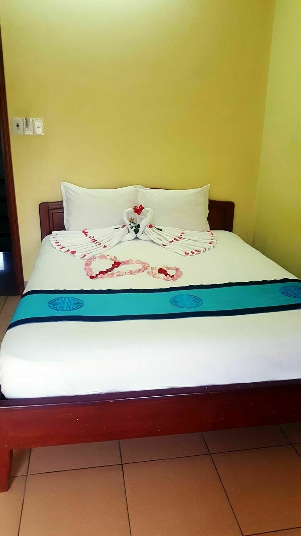 Phong Lan Guesthouse Хуе Екстериор снимка
